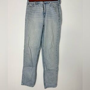 American Eagle mom jeans